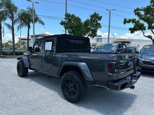 2023 Jeep Gladiator Overland