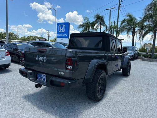 2023 Jeep Gladiator Overland