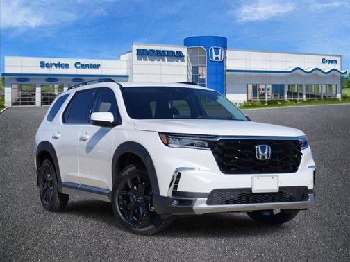2025 Honda Pilot Touring 8-Passenger