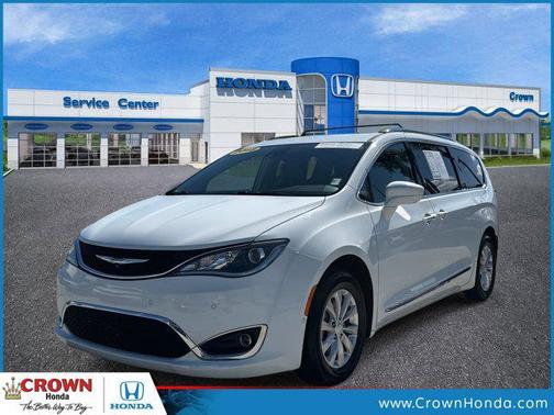 2018 Chrysler Pacifica Touring-L