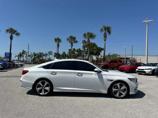 2020 Honda Accord Touring 2.0T