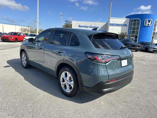 2025 Honda HR-V LX