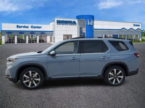 2025 Honda Pilot Touring 8-Passenger
