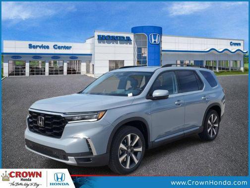 2025 Honda Pilot Touring 8-Passenger