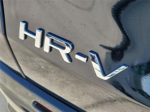 Crystal Black Pearl 2027 Honda HR-V EX-L