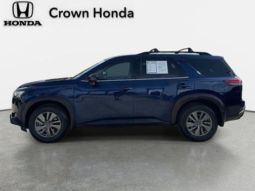 2022 Nissan Pathfinder SV 2WD