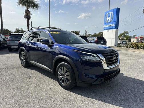 2022 Nissan Pathfinder SV 2WD