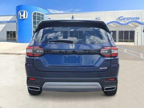 2025 Honda Pilot Touring 8-Passenger