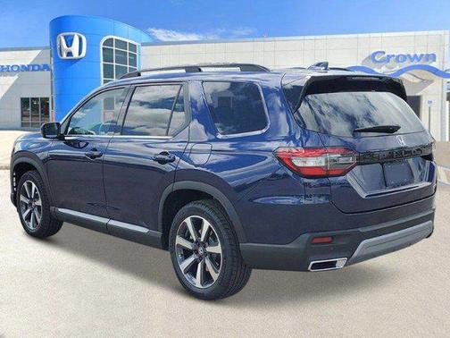 2025 Honda Pilot Touring 8-Passenger