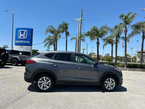 2019 Hyundai TUCSON SE