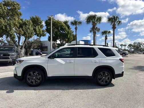 2025 Honda Pilot Sport