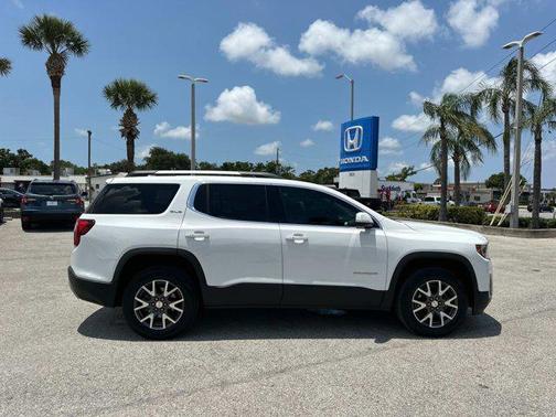 2022 GMC Acadia FWD SLE
