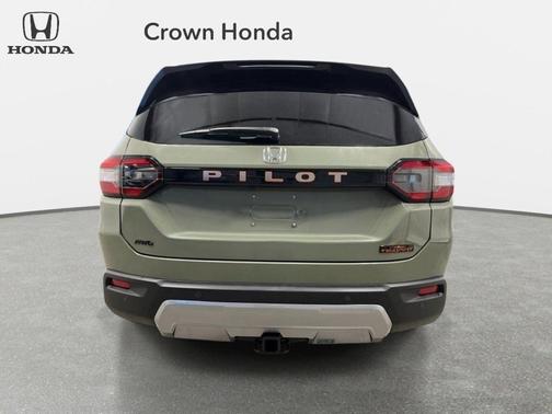 Ash Green Metallic 2026 Honda Pilot TrailSport