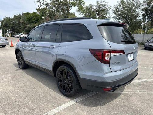 2022 Honda Pilot AWD Black Edition