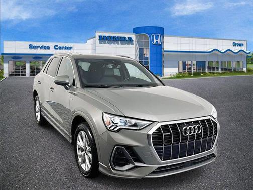 2024 Audi Q3 Premium 45 TFSI S line quattro Tiptronic