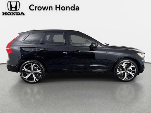2025 Volvo XC60 Plug-In Hybrid Ultra, T8 AWD Electric/Gasoline, Dark