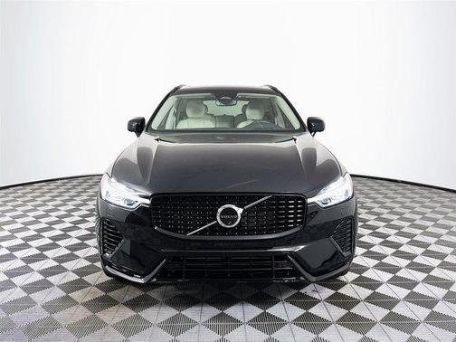 2025 Volvo XC60 Plug-In Hybrid Ultra, T8 AWD Electric/Gasoline, Dark