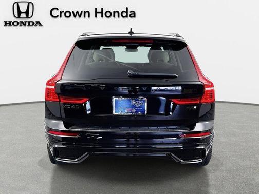 2025 Volvo XC60 Plug-In Hybrid Ultra, T8 AWD Electric/Gasoline, Dark