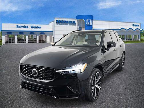 2025 Volvo XC60 Plug-In Hybrid Ultra, T8 AWD Electric/Gasoline, Dark