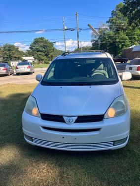 2004 Toyota Sienna XLE