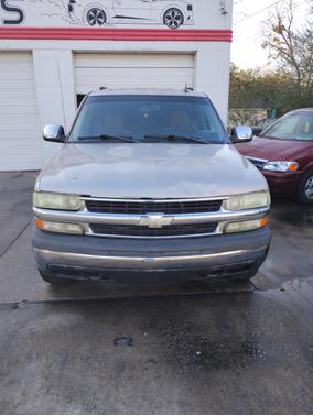 2004 Chevrolet Tahoe LS
