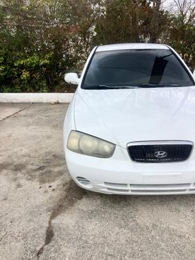 2003 Hyundai ELANTRA 