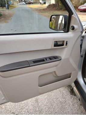 2011 Ford Escape XLS