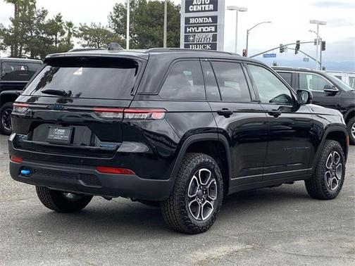 2023 Jeep Grand Cherokee Trailhawk 4xe