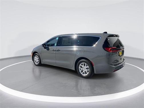 2025 Chrysler Pacifica