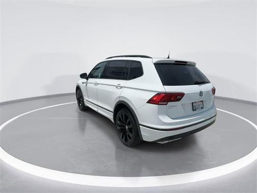 2021 Volkswagen Tiguan 2.0T SE R-Line Black