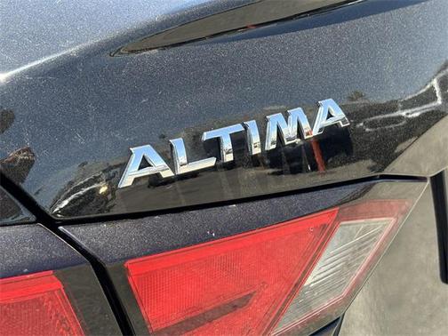 2022 Nissan Altima 2.5 S