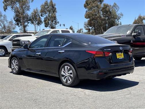 2022 Nissan Altima 2.5 S