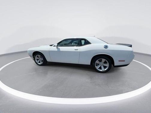 White Knuckle Clearcoat 2023 Dodge Challenger SXT