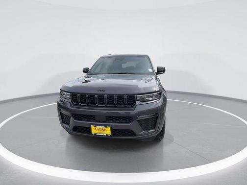 Metallic 2026 Jeep Grand Cherokee Limited