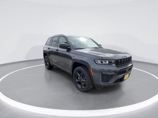 Metallic 2026 Jeep Grand Cherokee Limited