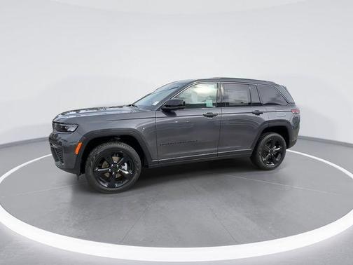 Metallic 2026 Jeep Grand Cherokee Limited