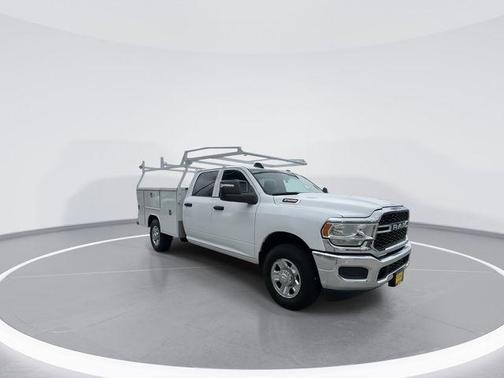 Bright White Clearcoat 2023 RAM 2500 Tradesman