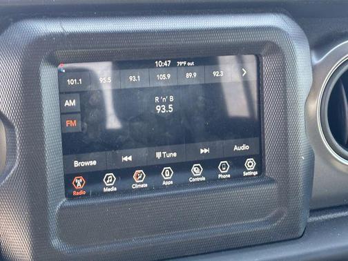 Firecracker Red Clearcoat 2023 Jeep Gladiator Sport