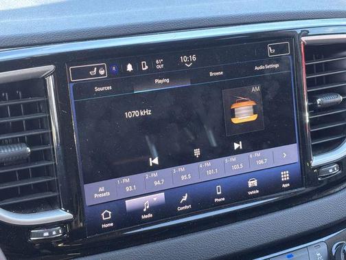 2024 Chrysler Pacifica Touring-L