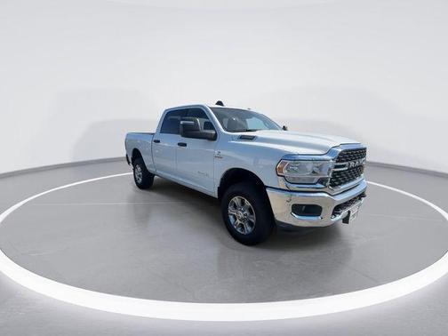 Bright White Clearcoat 2024 RAM 2500 Big Horn