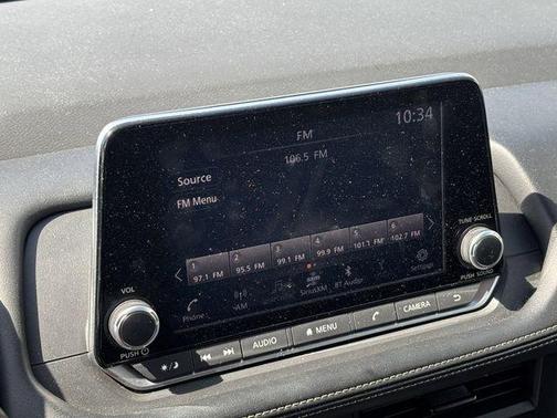 Glacier White 2024 Nissan Rogue S