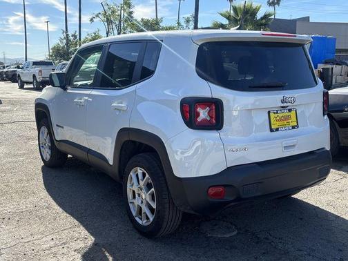 2023 Jeep Renegade Latitude