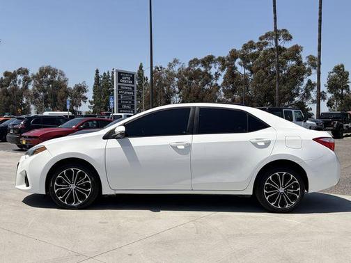 Super White 2016 Toyota Corolla S Plus