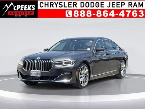 Dark Graphite Metallic 2022 BMW 740 i