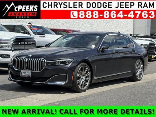 Dark Graphite Metallic 2022 BMW 740 i