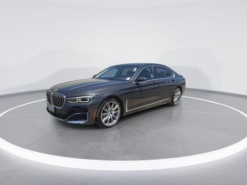 Dark Graphite Metallic 2022 BMW 740 i