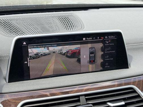 Dark Graphite Metallic 2022 BMW 740 i