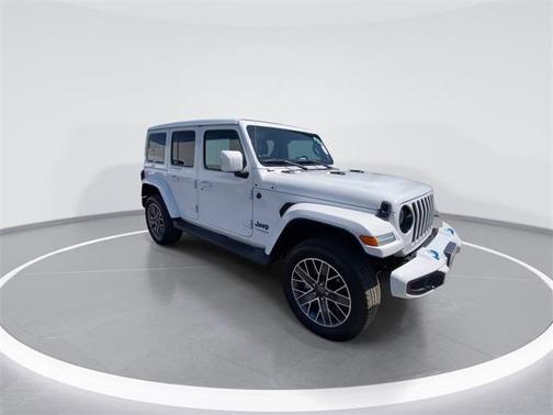2022 Jeep Wrangler Unlimited Sahara High Altitude 4xe
