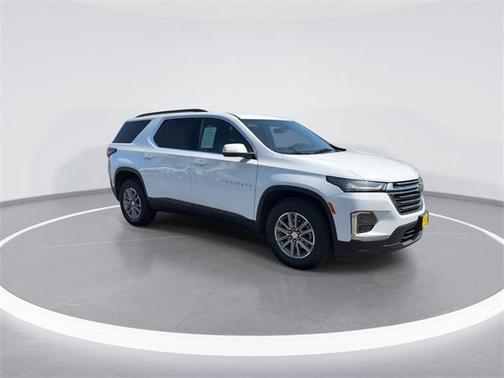 2023 Chevrolet Traverse LT