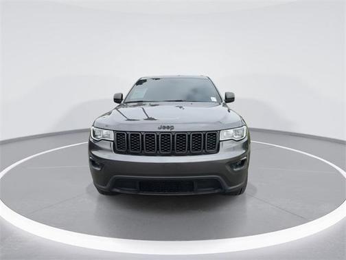 2020 Jeep Grand Cherokee Laredo E